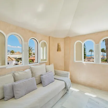 About Casa Del Rio